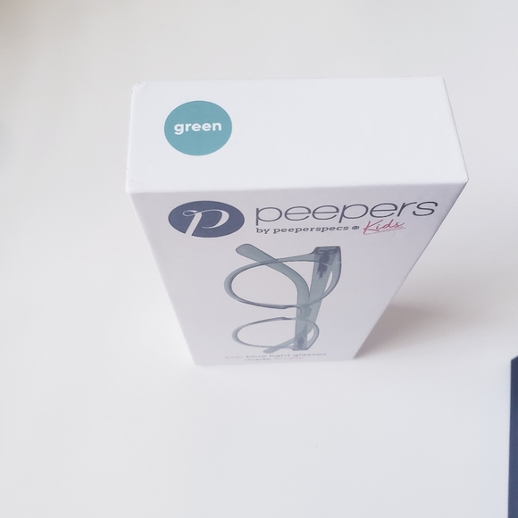Simply Peepers by Peeperspecs Kids Blue Light Glasses - Picture 3 of 6